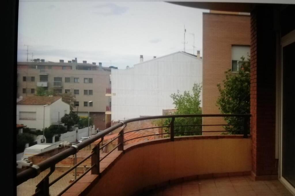 شقة فيغيريس  في Apart Figueres المظهر الخارجي الصورة